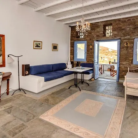 Tina بيت للعطل